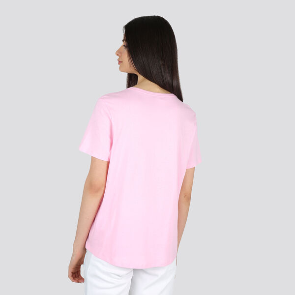 Remera Urbana Nike Club Essentials Mujer