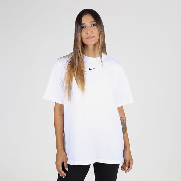 Remera Nike Essentials Mujer