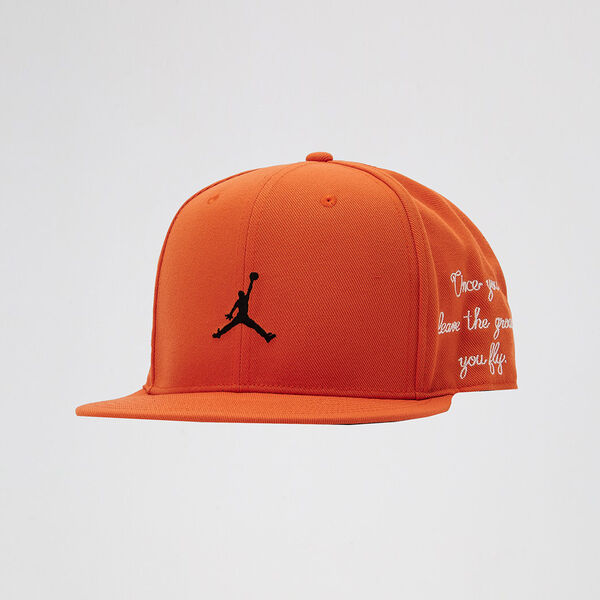 Gorra Jordan Brooklyn Pro con estructura