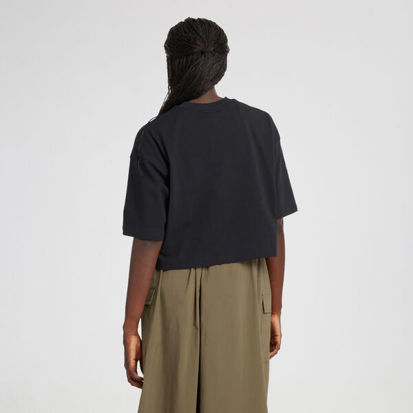 Remera New Balance Logo Oversized Mujer
