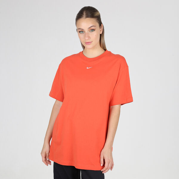 Remera Urbana Nike Sportswear Essentials Mujer