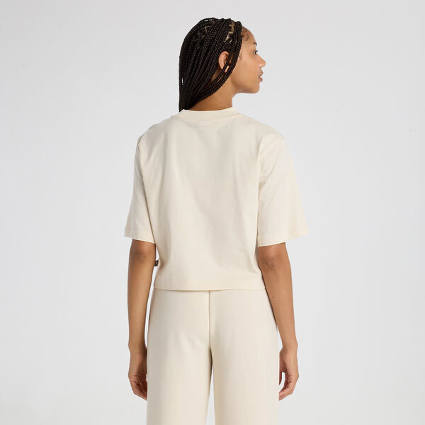 Remera New Balance Reimagined Relaxed Mujer