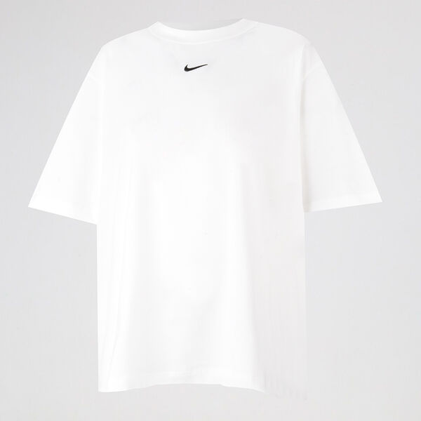 Remera Nike Essential Boxy Mujer
