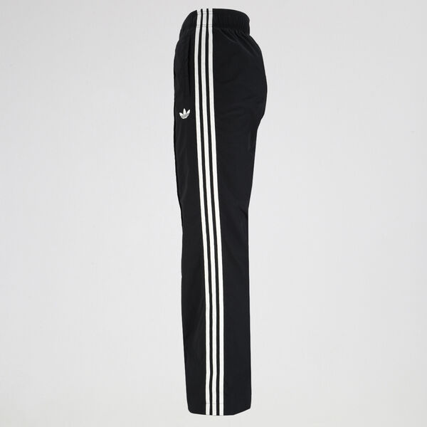 Pantalón adidas Q1