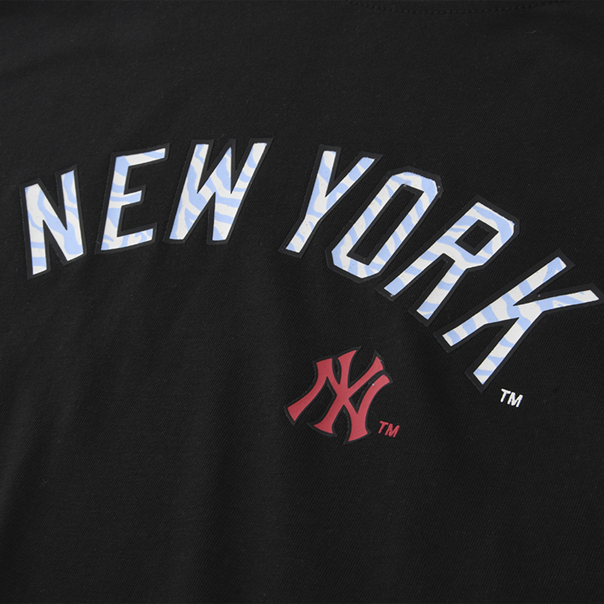 Remera MLB Yankees Front Animal Print Loose Fit Mujer,  image number null