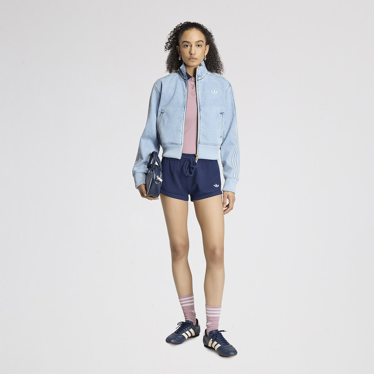 Buzo con Cierre adidas Tejido Denim Firebird Mujer,  image number null