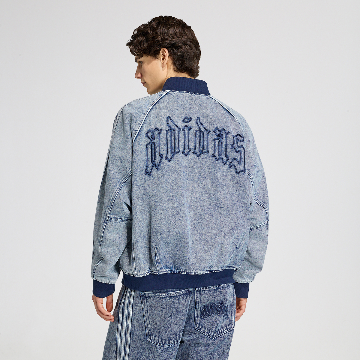 Buzo con cierre adidas SST Track Top Hombre,  image number null