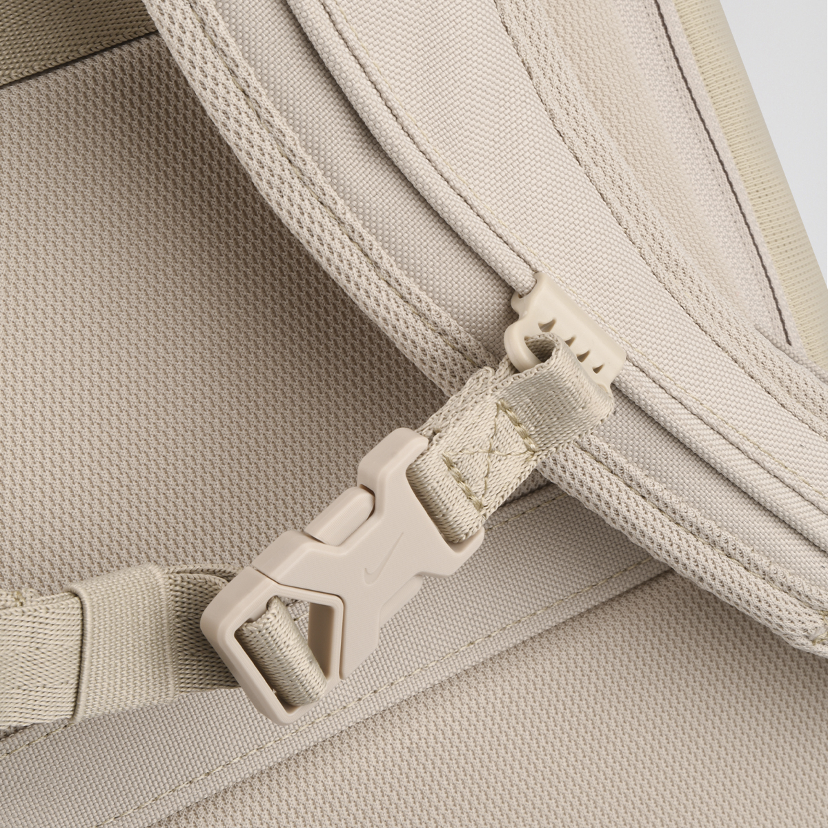 Mochila Nike Utility Speed 2.0 Hombre 27 L,  image number null