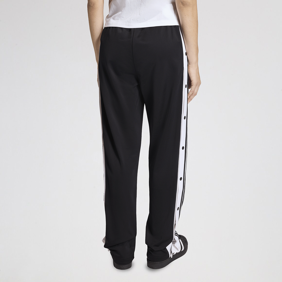 Pantal&oacute;n con botones adidas Adibreak Mujer,  image number null