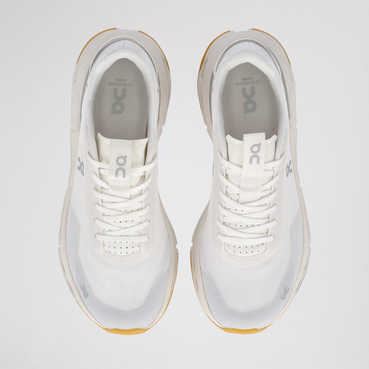 Zapatillas ON Cloudnova Form 2 Hombre,  image number null
