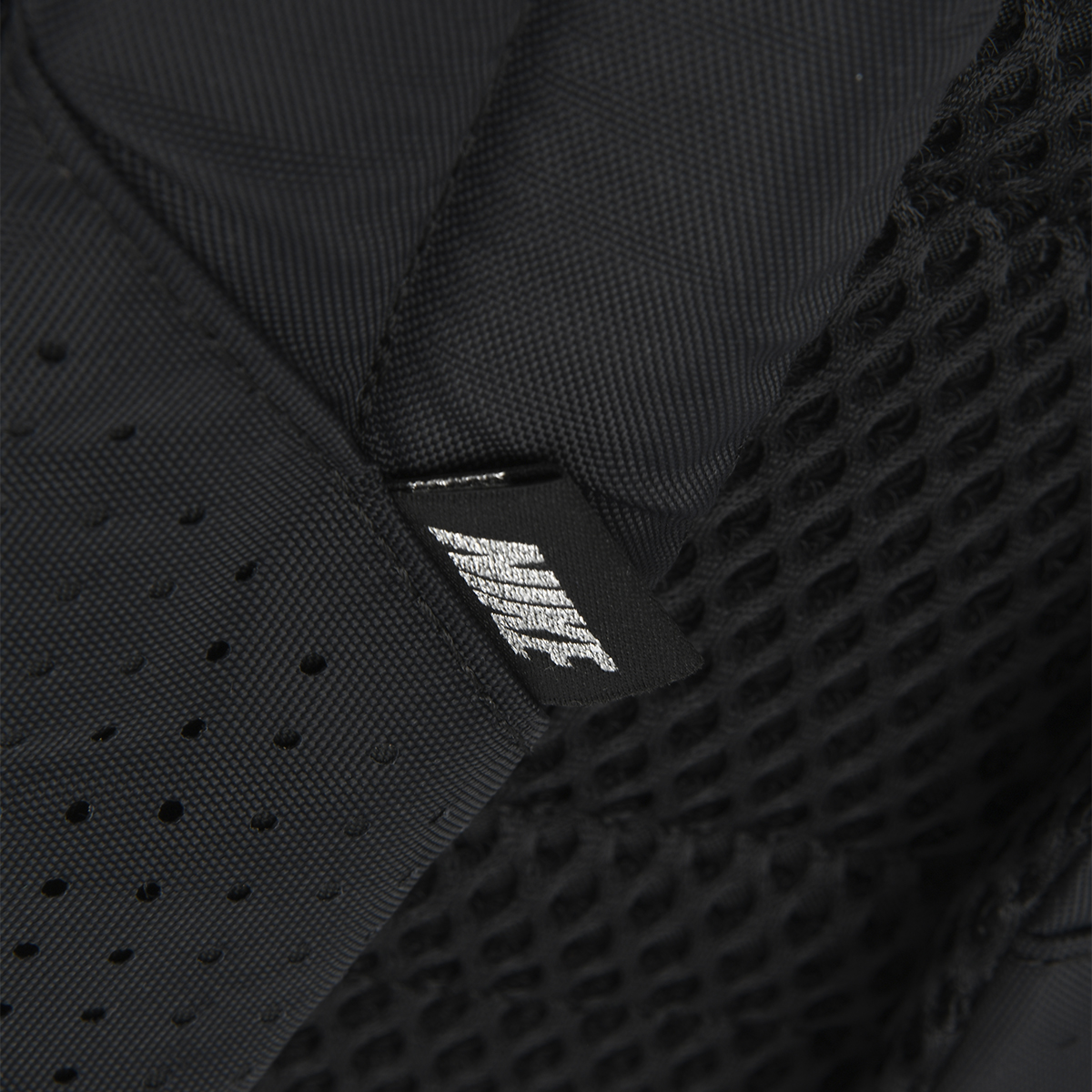 Mochila Nike Essential Metal Pull,  image number null