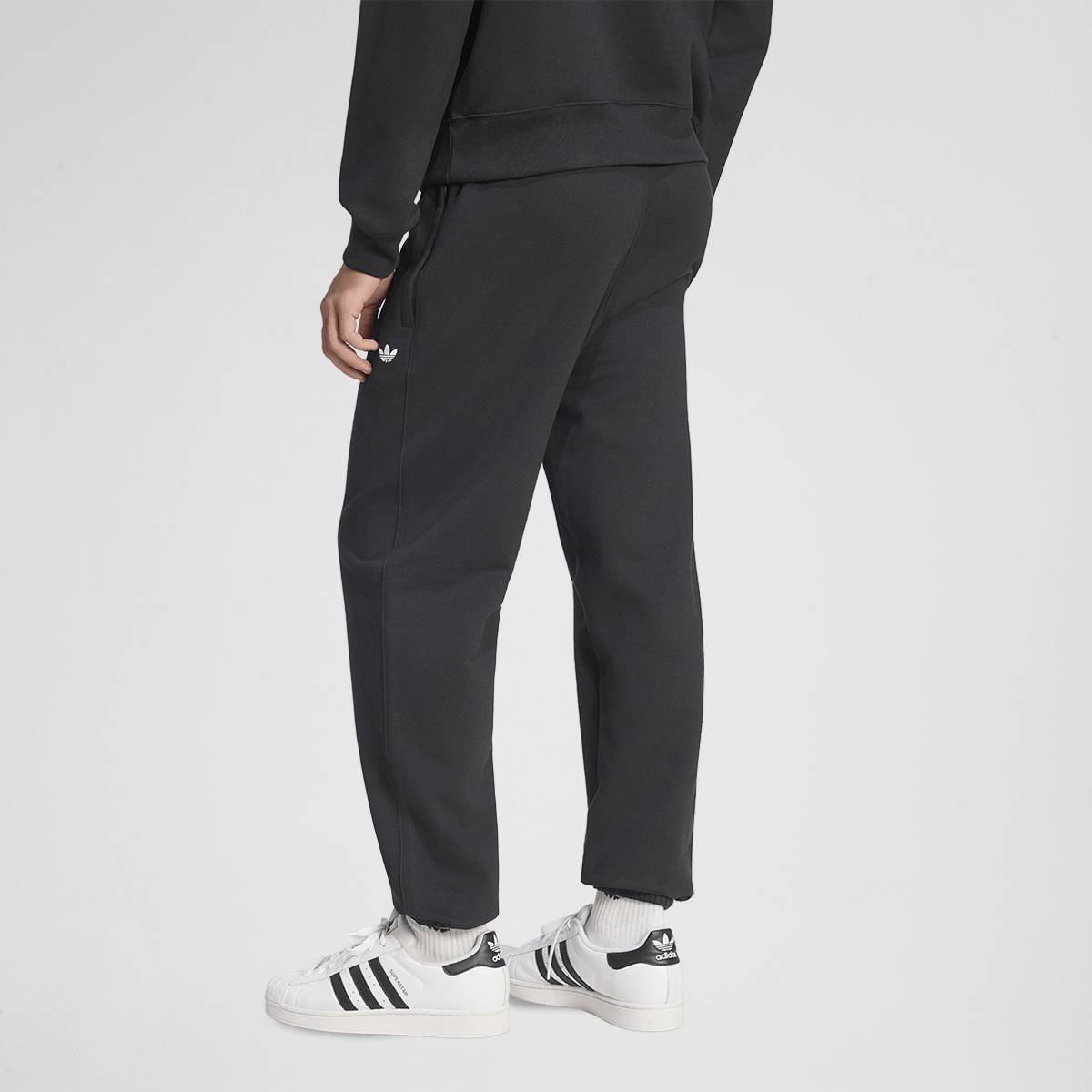 Pantal&oacute;n adidas Trifolio Essentials Hombre,  image number null
