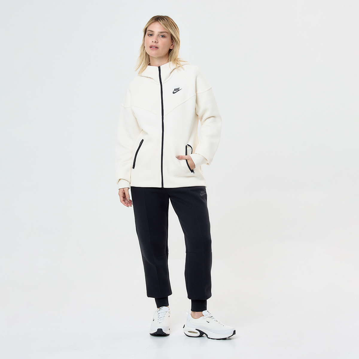 Campera Nike Tech Fleece Windrunner,  image number null