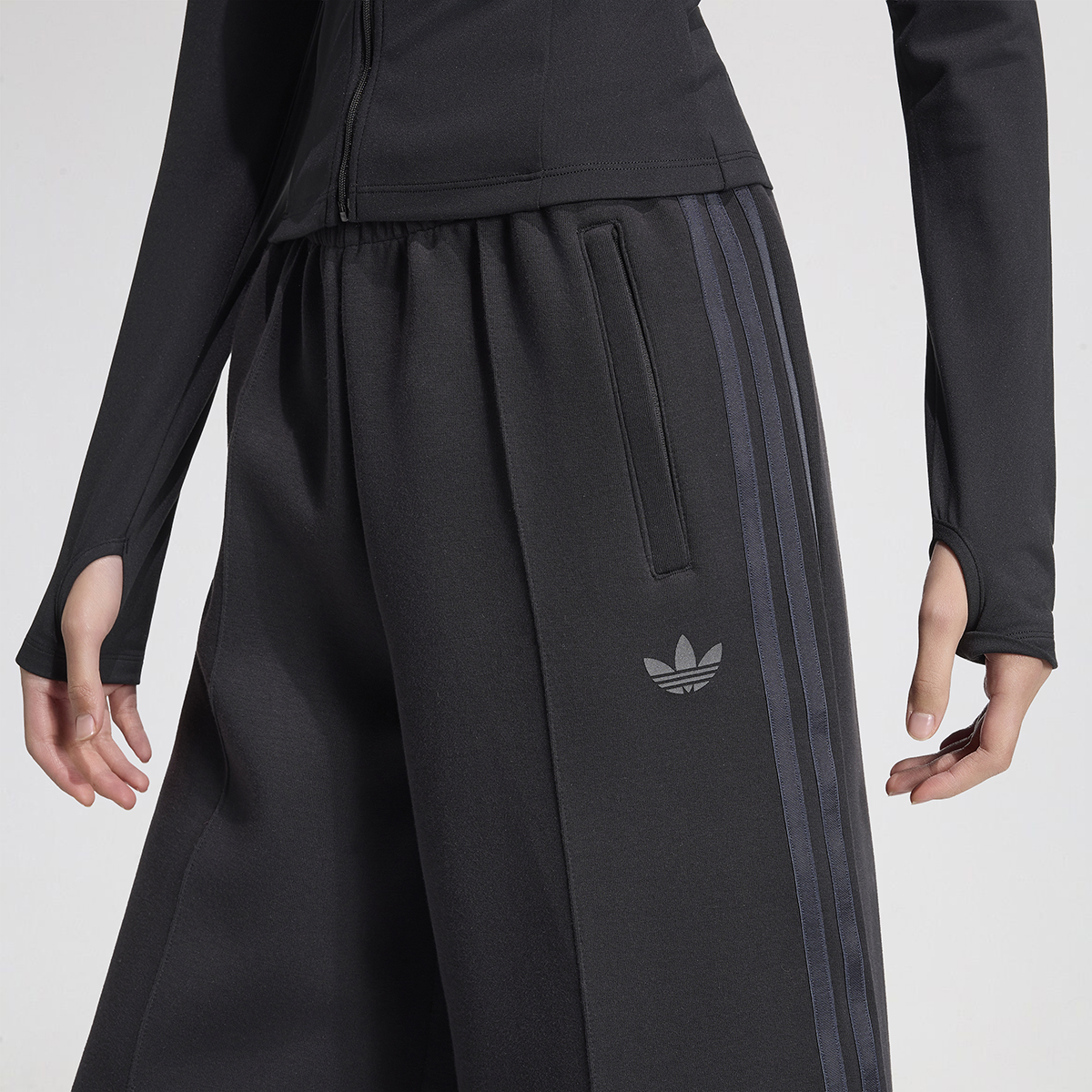 Pantal&oacute;n adidas Spacer Mujer,  image number null