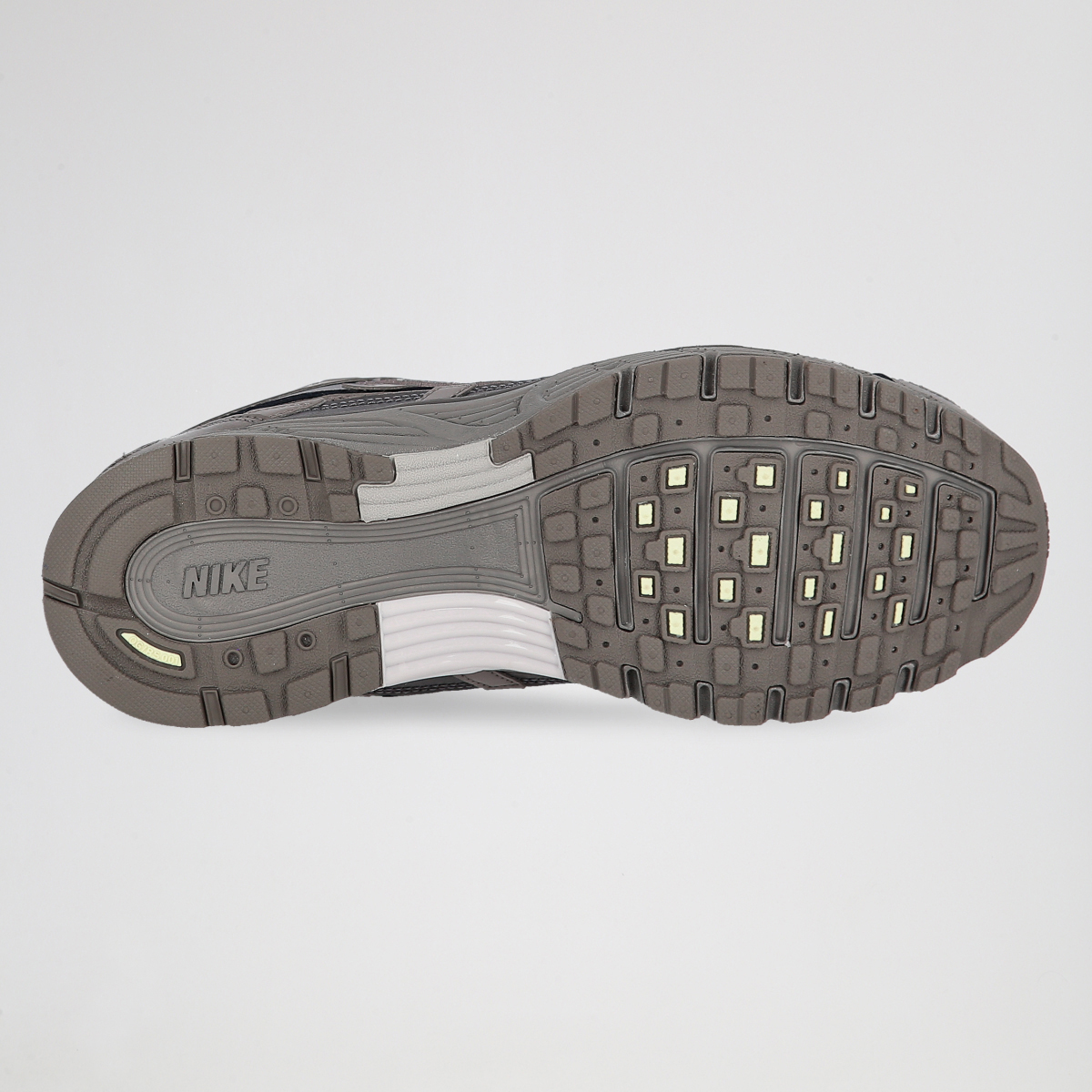 Zapatillas Nike P-6000 Hombre,  image number null