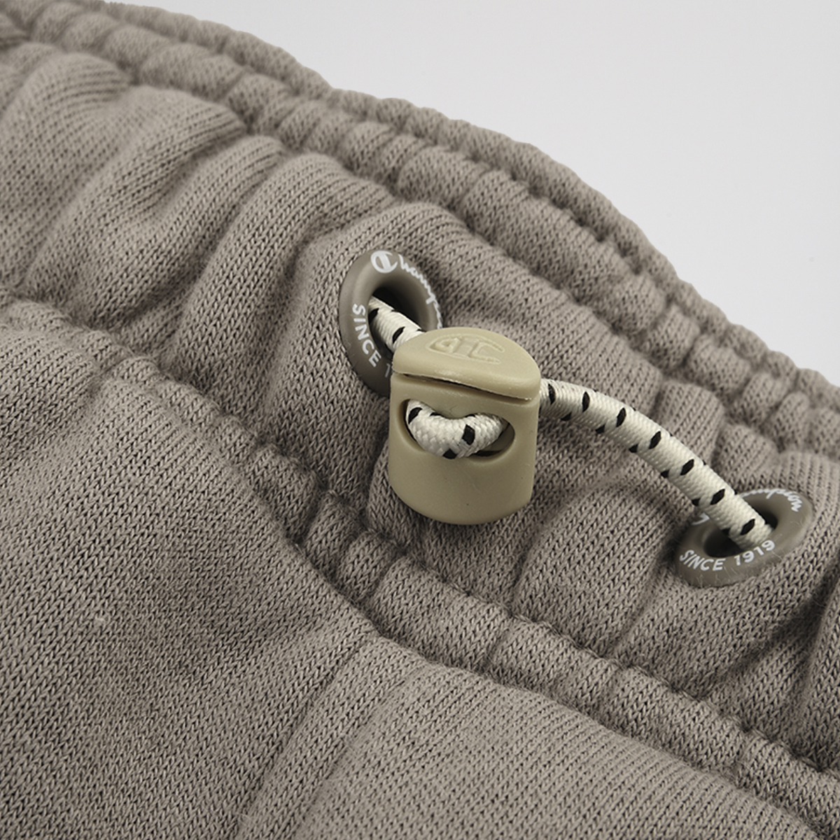 Pantal&oacute;n Champion Snapback Script Hombre,  image number null