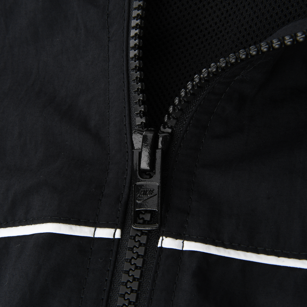 Campera Nike Rompeviento Club Hombre,  image number null