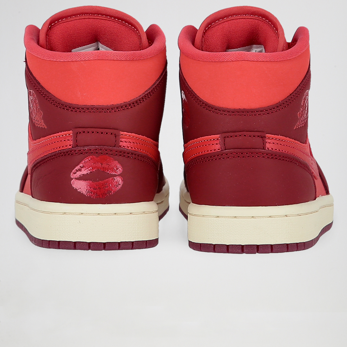 Zapatillas Jordan 1 Mid SE Mujer,  image number null