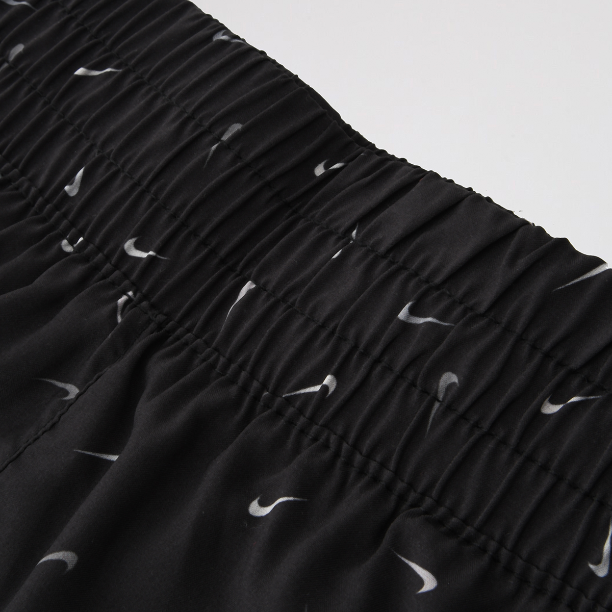 Short Nike Dri-FIT One Swooshfetti Niña,  image number null