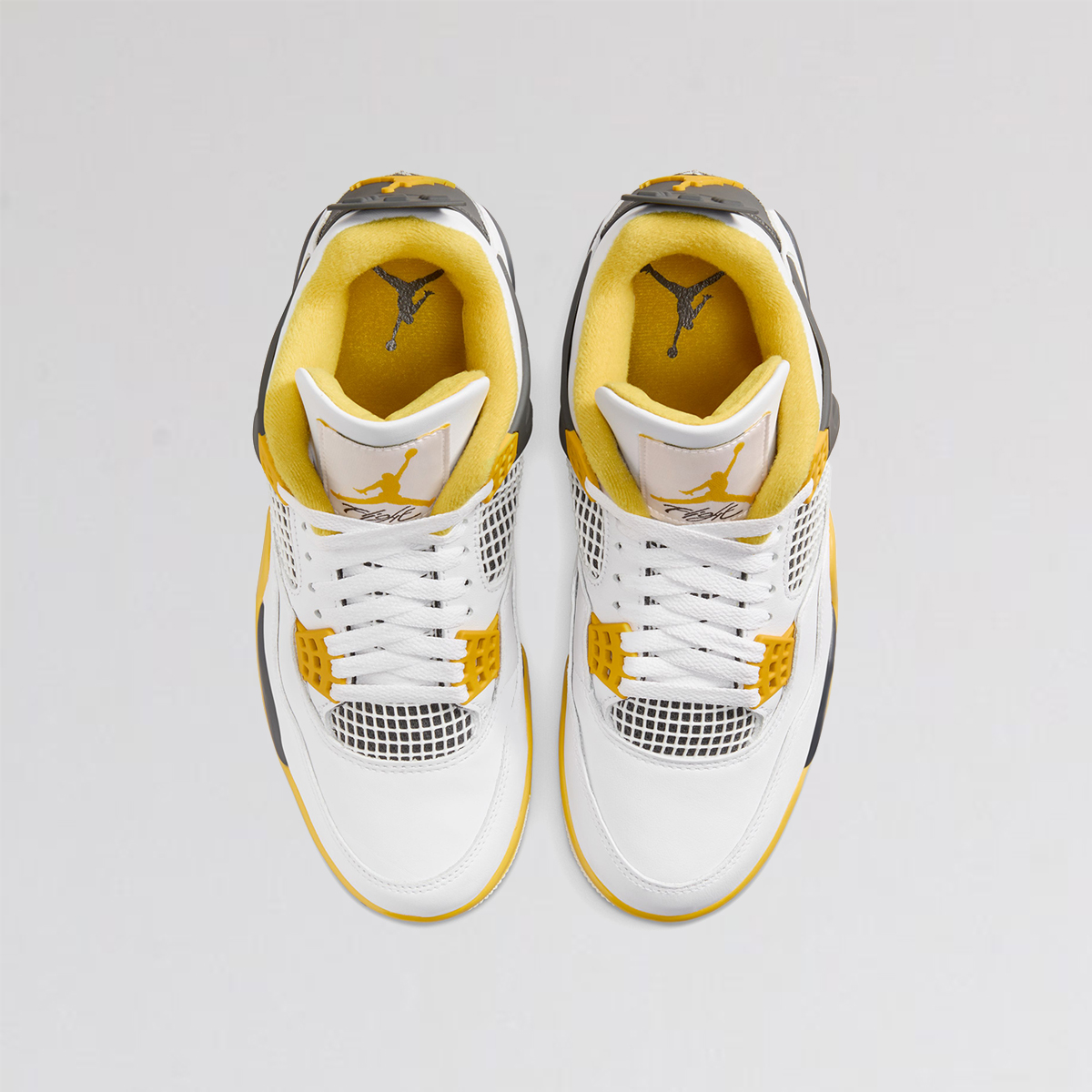 Zapatillas Jordan Air 4 Retro Vivid Sulfur Mujer,  image number null