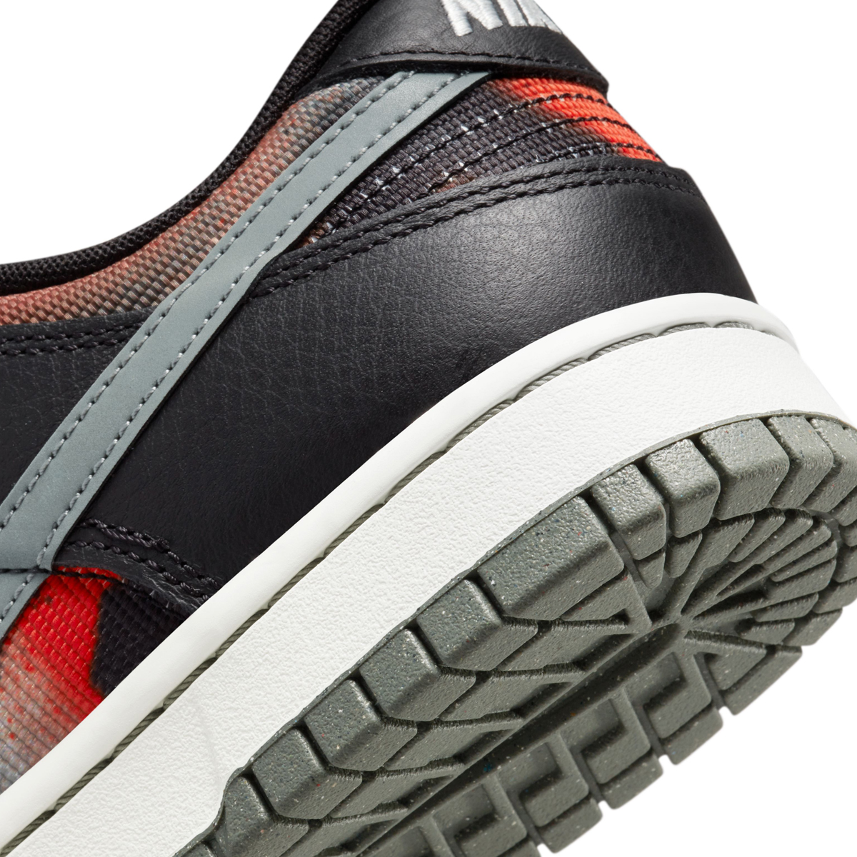 Zapatillas Nike Dunk Low Retro Premium,  image number null