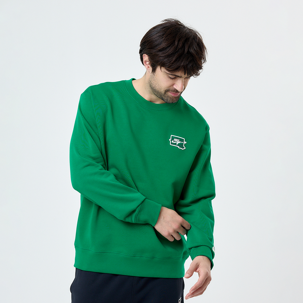 Buzo Nike Club Crew Bolt para Hombre,  image number null