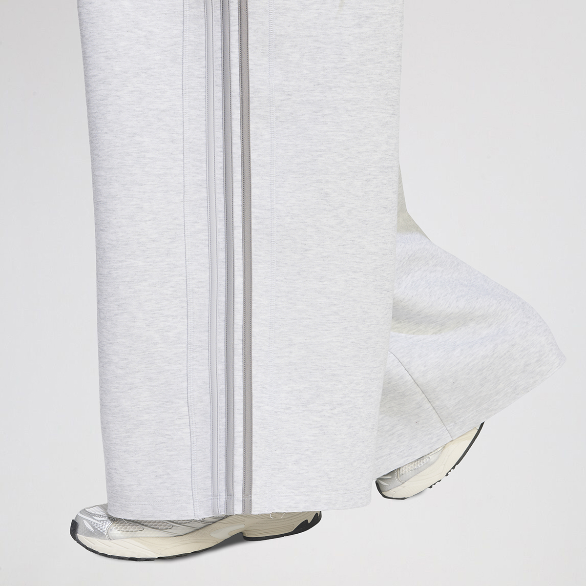 Pantal&oacute;n adidas SST 2.0 Mujer,  image number null