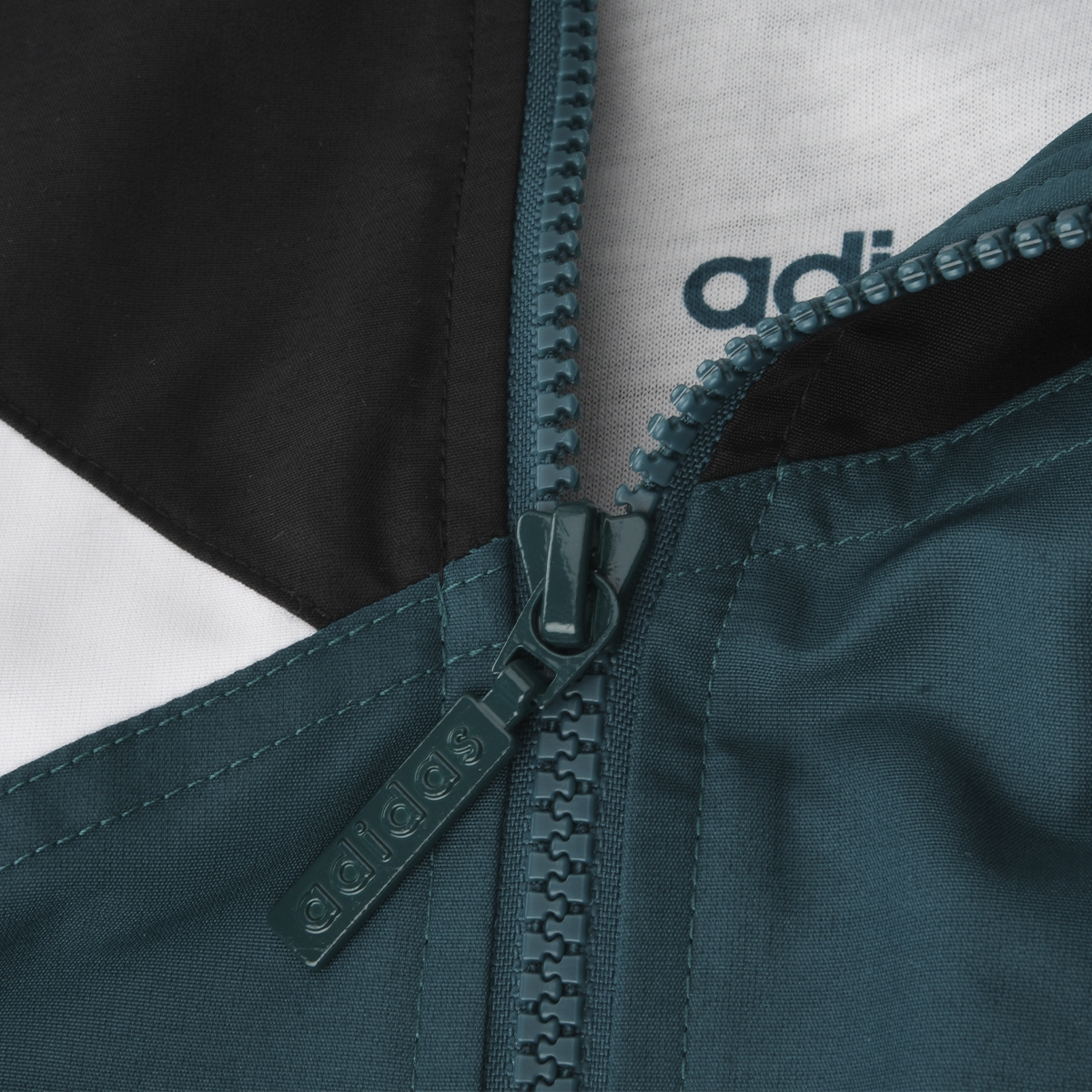 Campera Liverpool adidas FC 95 Hombre,  image number null