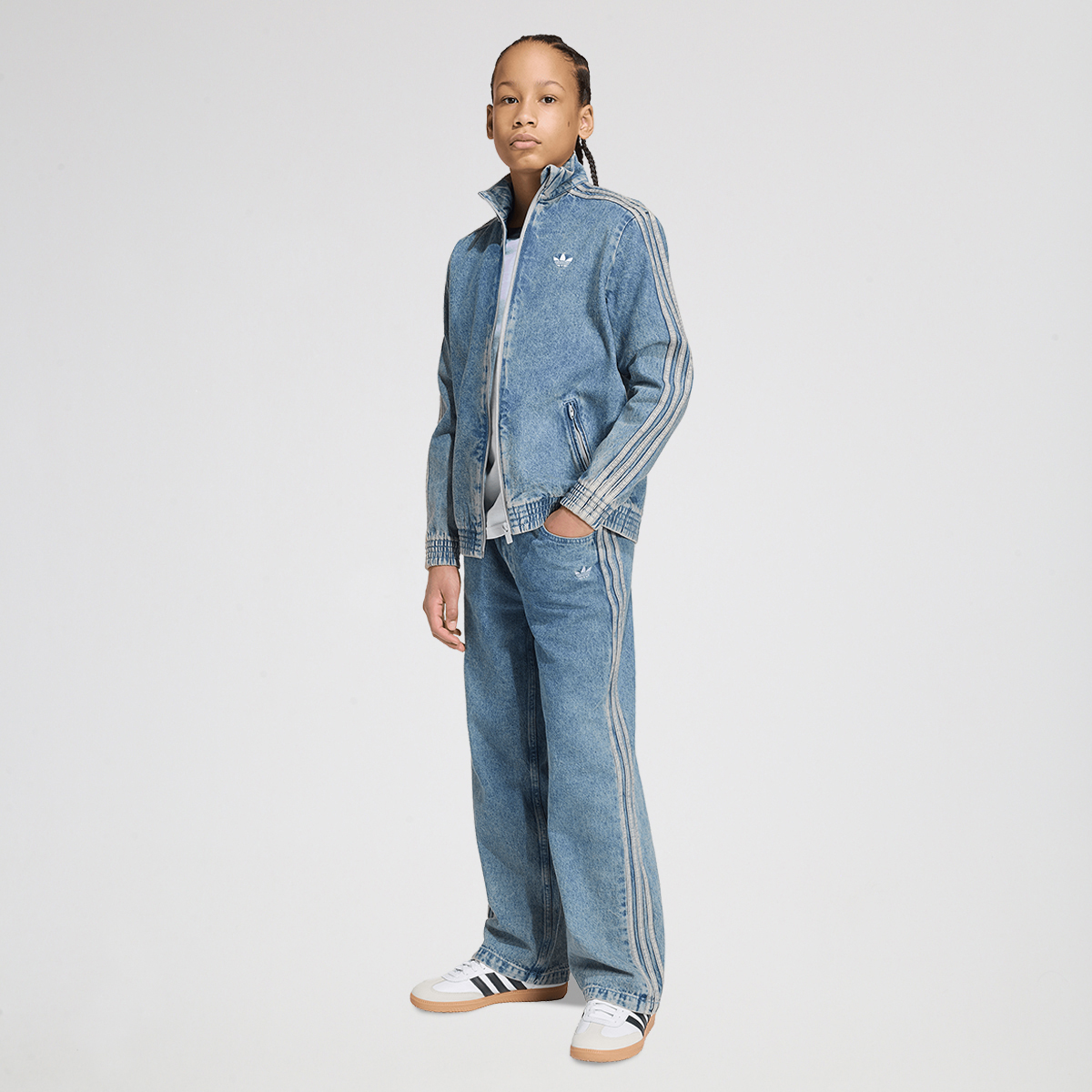 Buzo con Cierre adidas Firebird Denim Holgada,  image number null