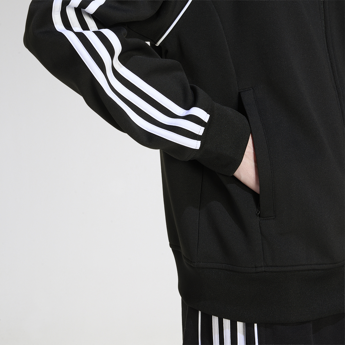 Buzo con cierre adidas Cl&aacute;sico Mujer,  image number null