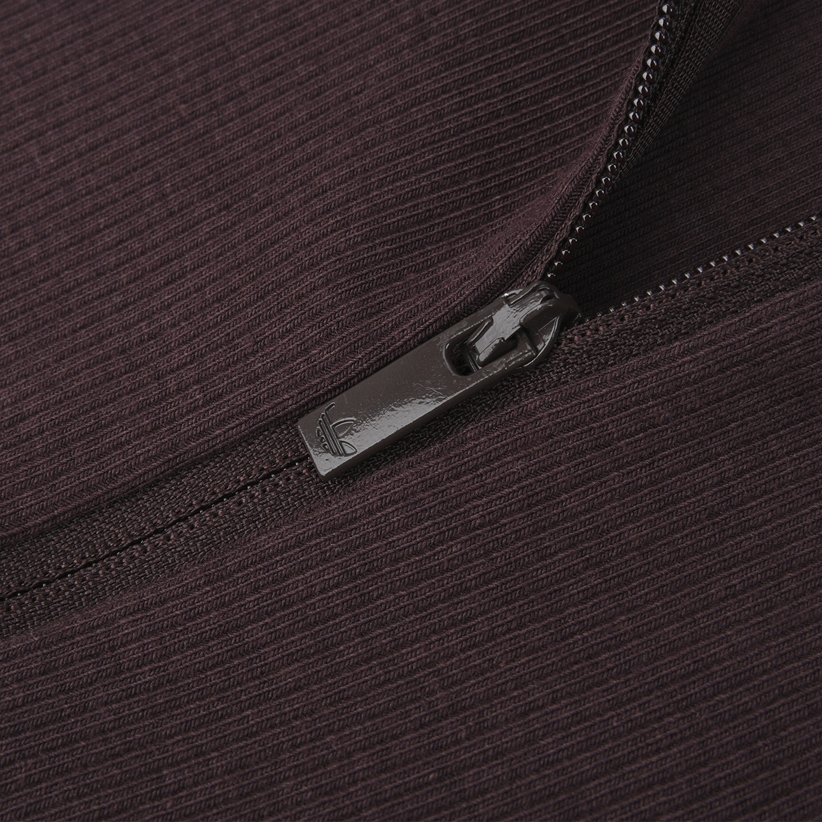 Campera adidas Essentials Mujer