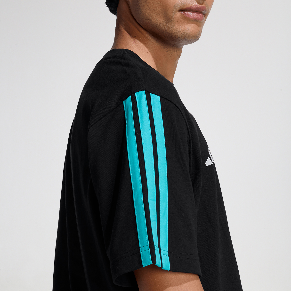 Remera adidas Mercedes AMG Petronas F1 DNA,  image number null