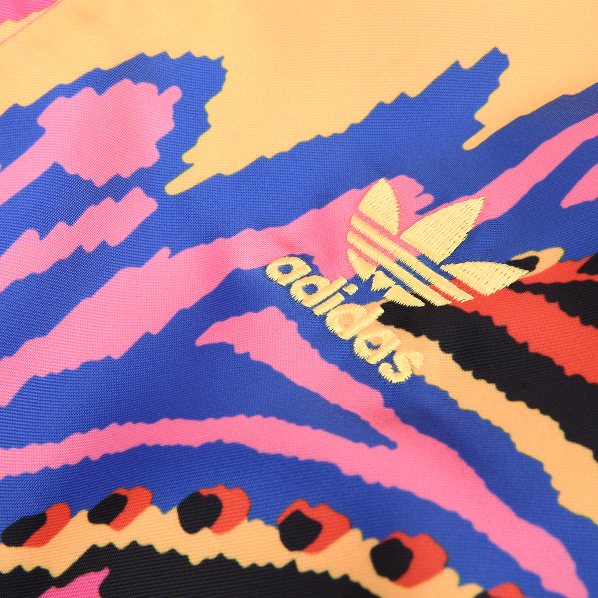 Campera adidas Firebird X Farm Mujer,  image number null