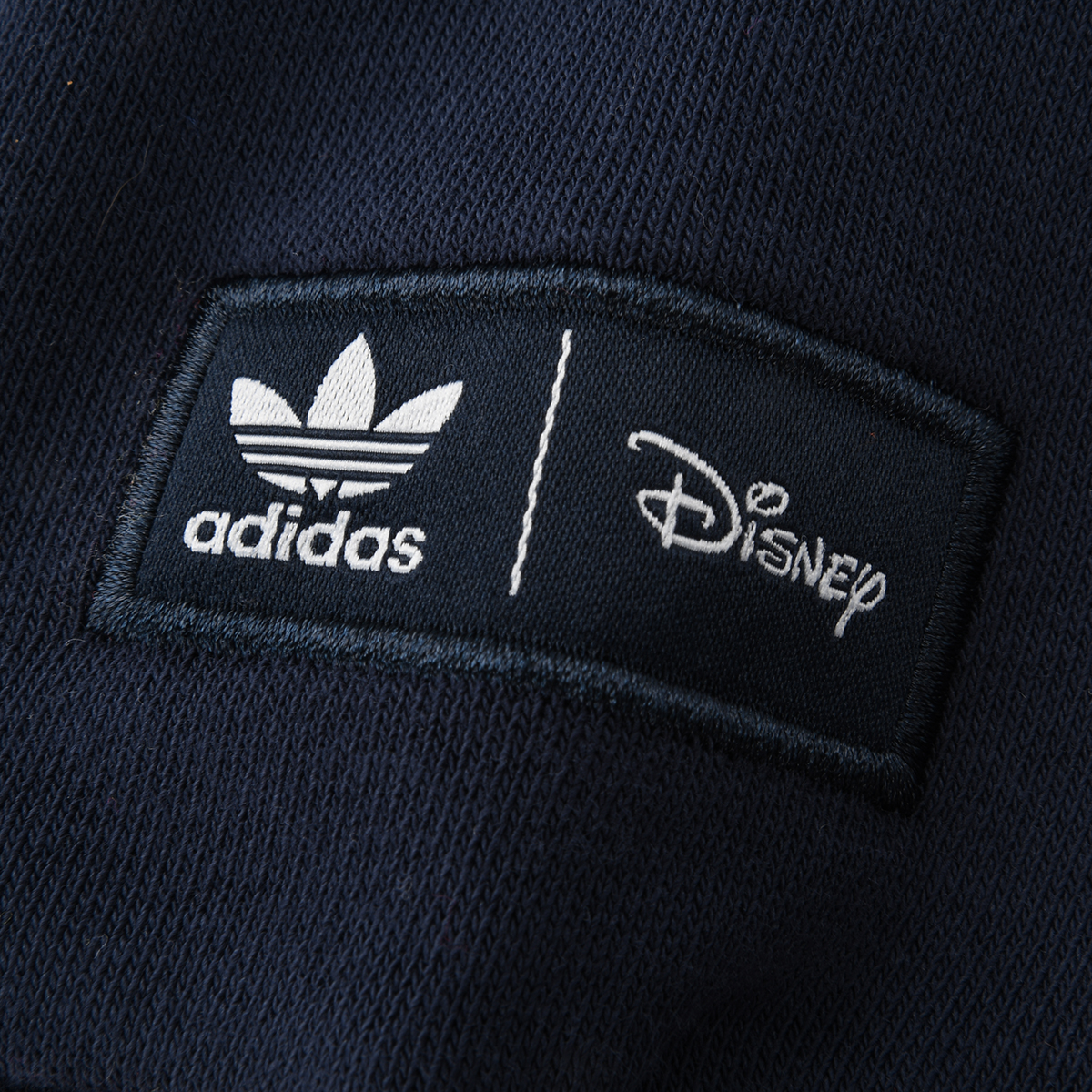 Buzo adidas Mickey y amigos,  image number null