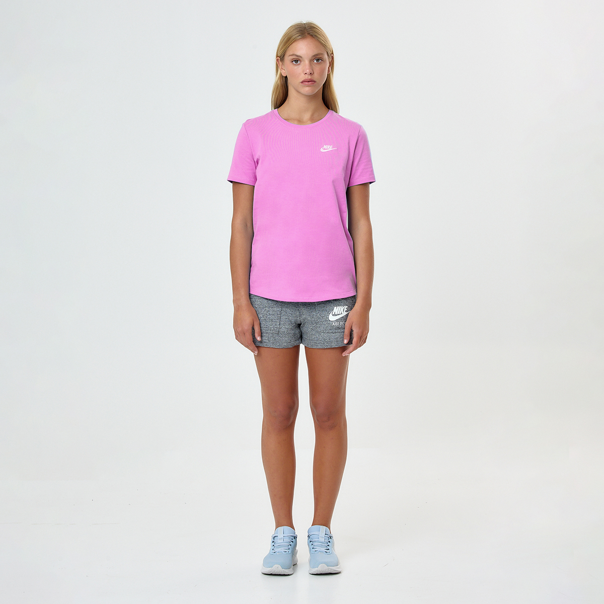 Remera Nike Sportswear Club Essentials Mujer,  image number null