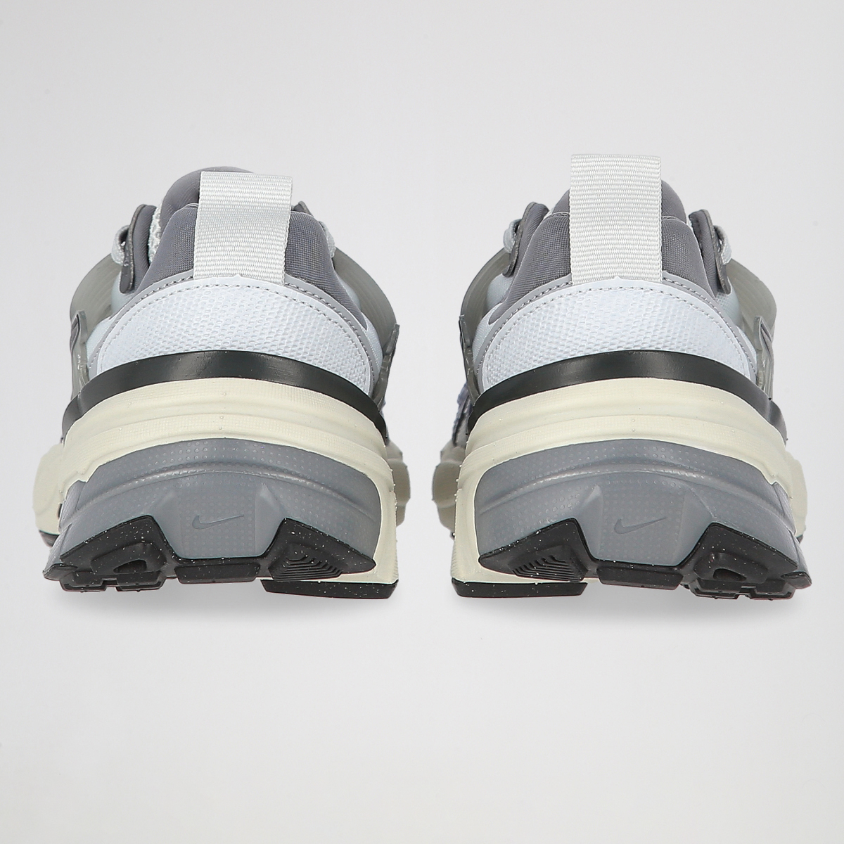 Zapatillas Nike V2K Run Mujer,  image number null
