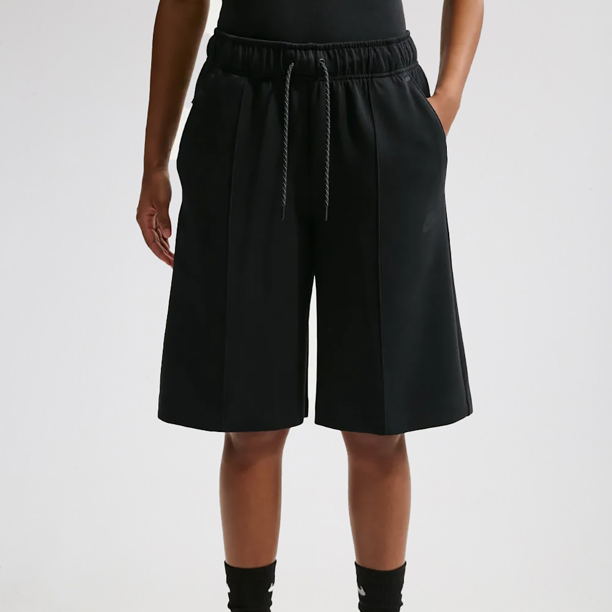 Bermuda Nike Sportswear Tech Fleece Mujer,  image number null
