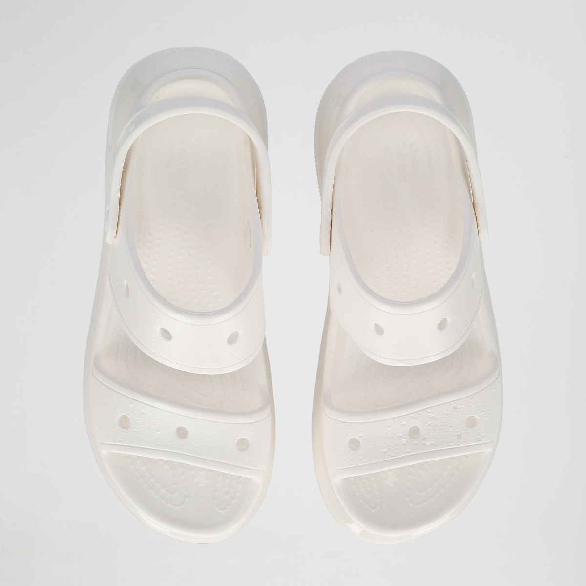 Sandalias Crocs Classic Mega Crush con Plataforma,  image number null
