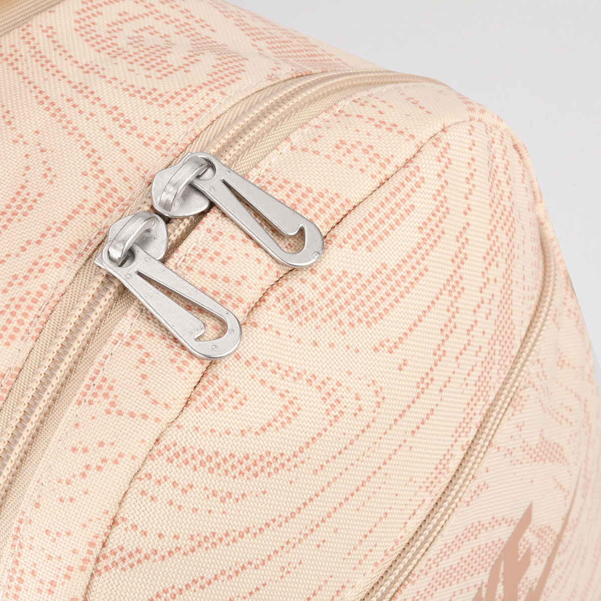 Mochila Nike Futura 365 Mini Mujer,  image number null