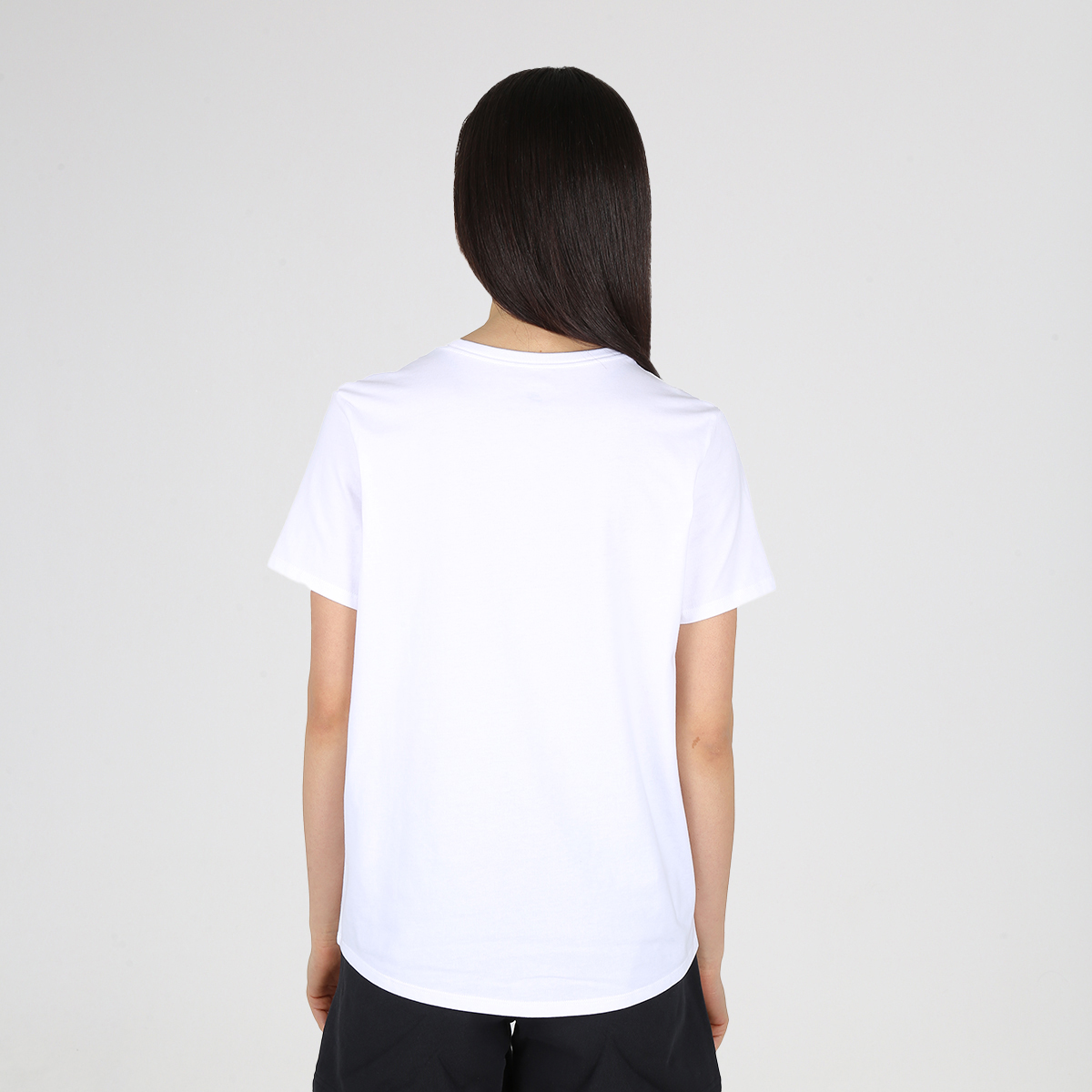 Remera Urbana Nike Club Essentials Mujer,  image number null