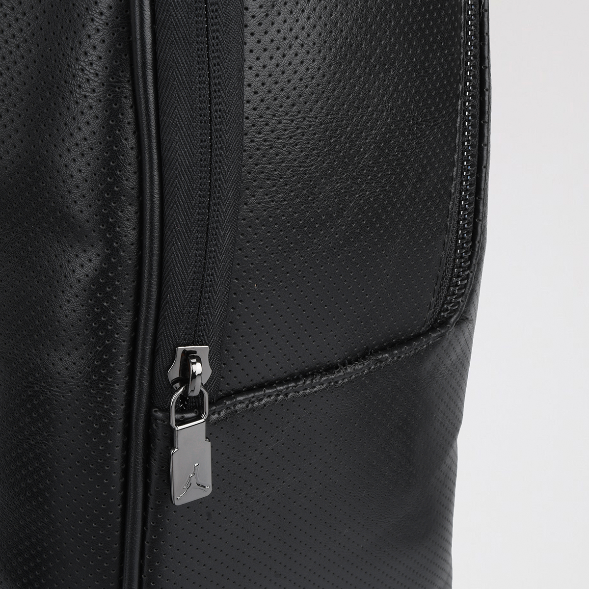 Mochila Jordan Perforada Hombre,  image number null