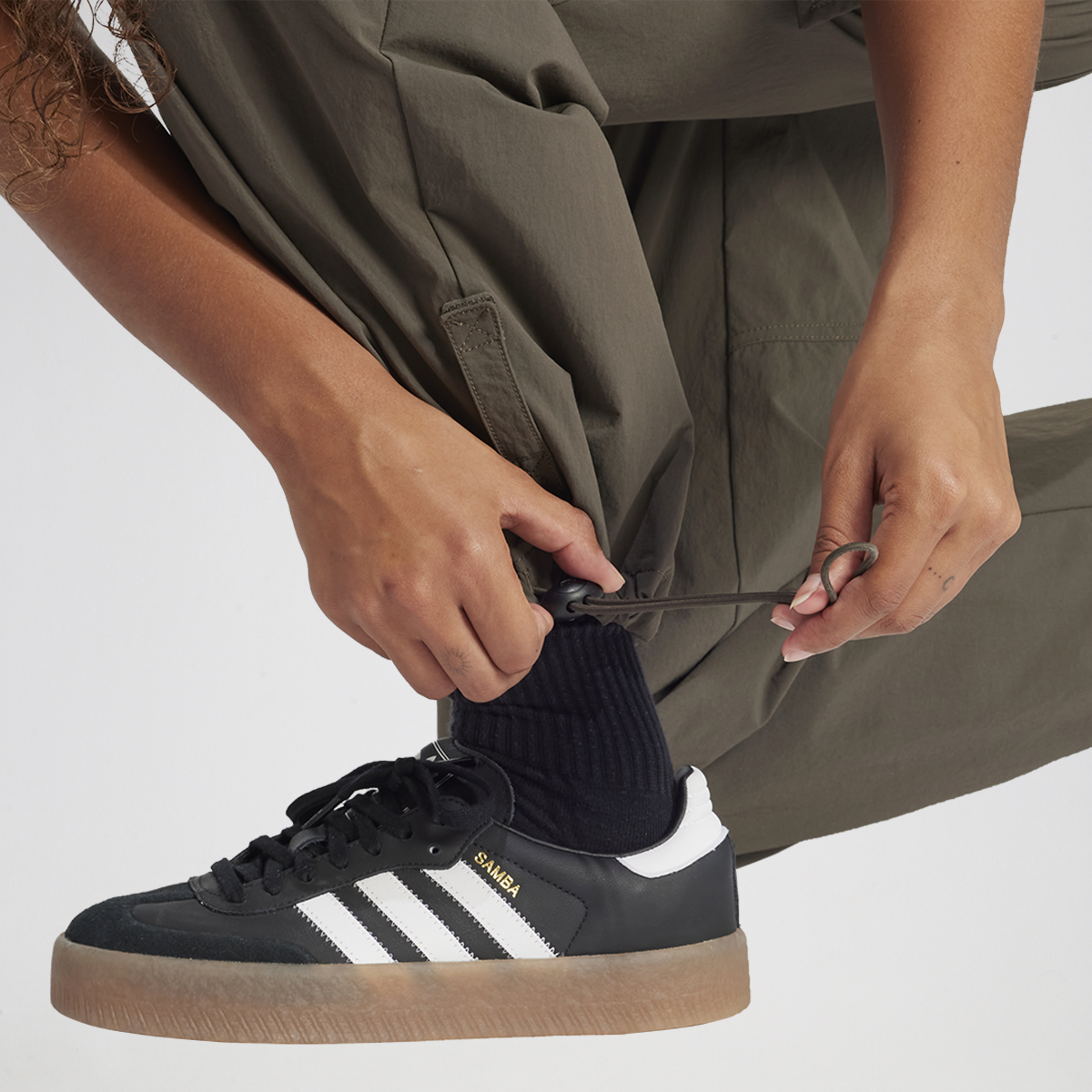 Pantalón adidas Premium Essentials Cargo Mujer,  image number null