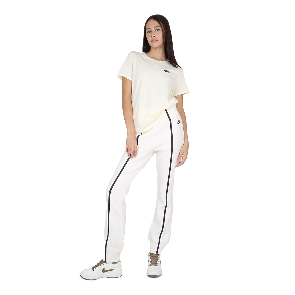 Remera Urbana Nike Club Essentials Mujer,  image number null