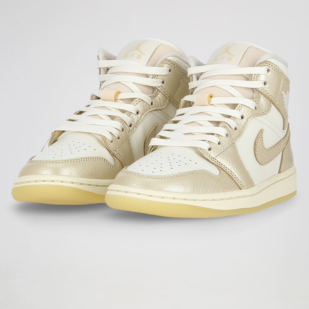Zapatillas Jordan Air 1 Mid SE Mujer,  image number null
