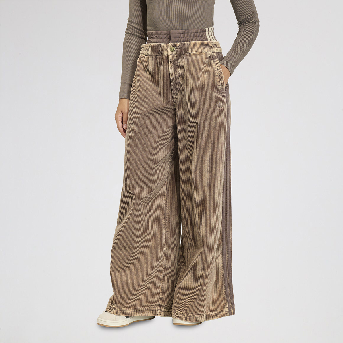 Pantal&oacute;n adidas Corduroy Sst Mujer,  image number null