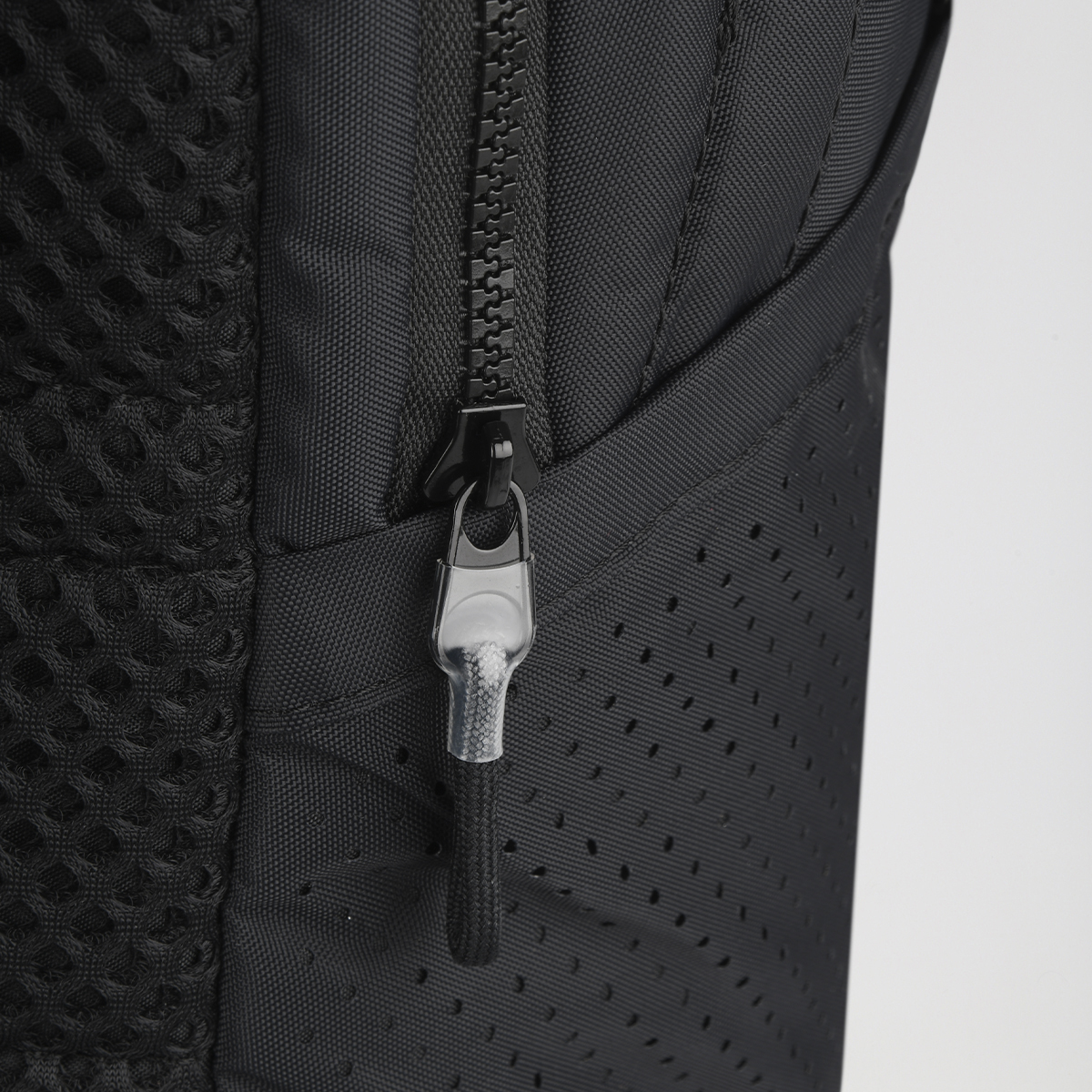 Mochila Nike Essential Metal Pull,  image number null