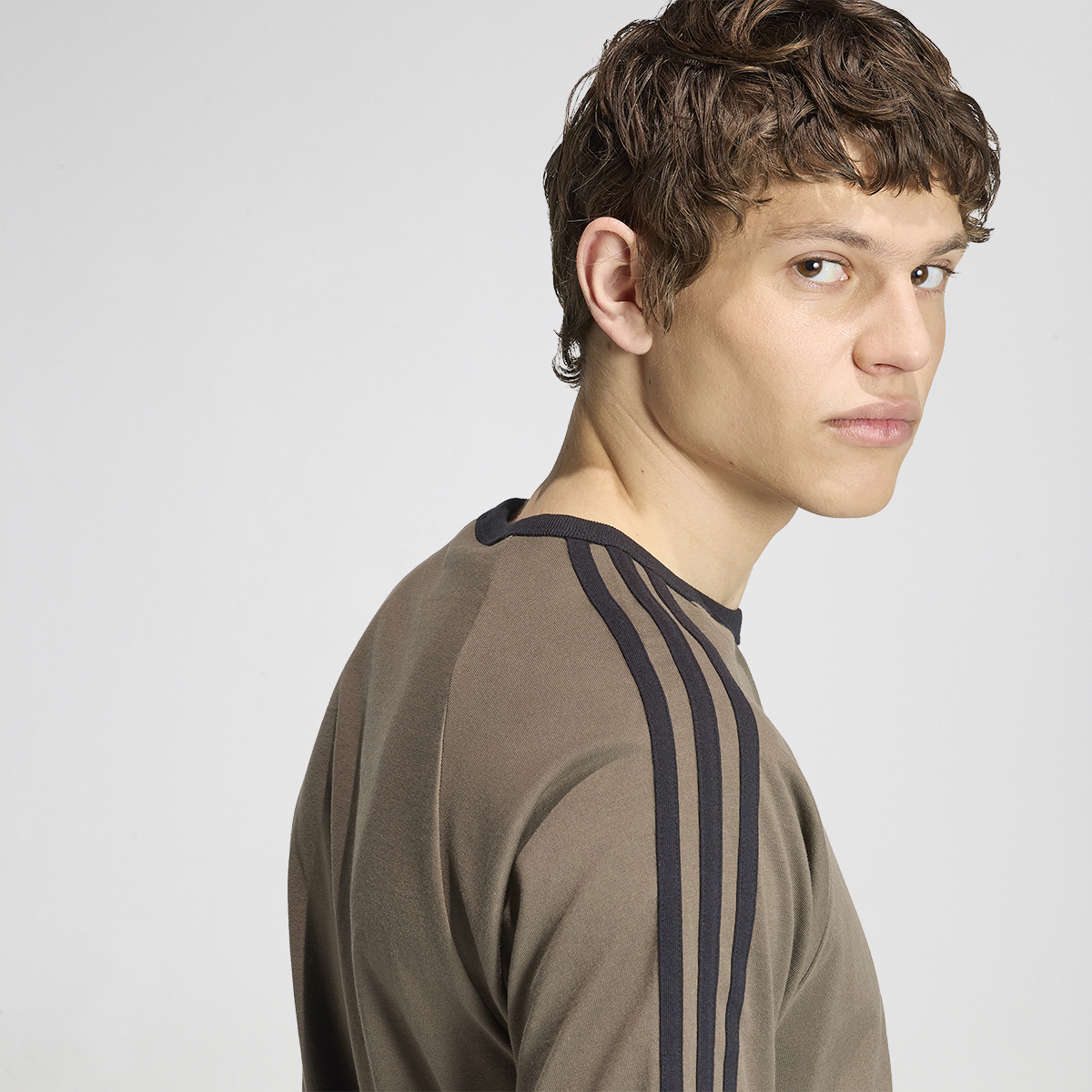 Remera adidas 3 Tiras Hombre,  image number null