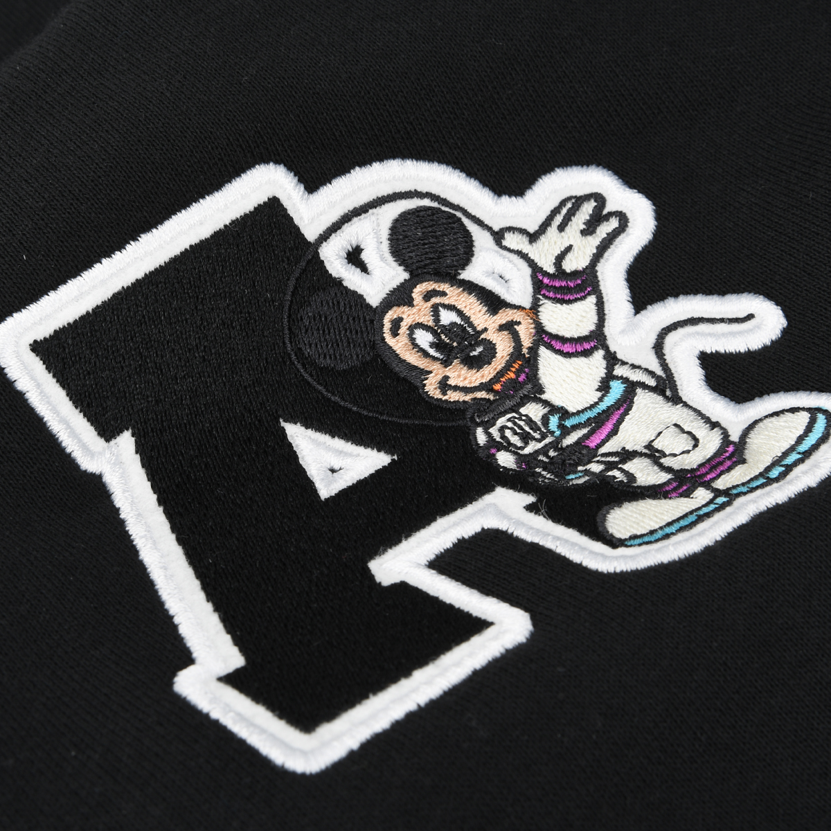 Pantalón adidas Disney,  image number null