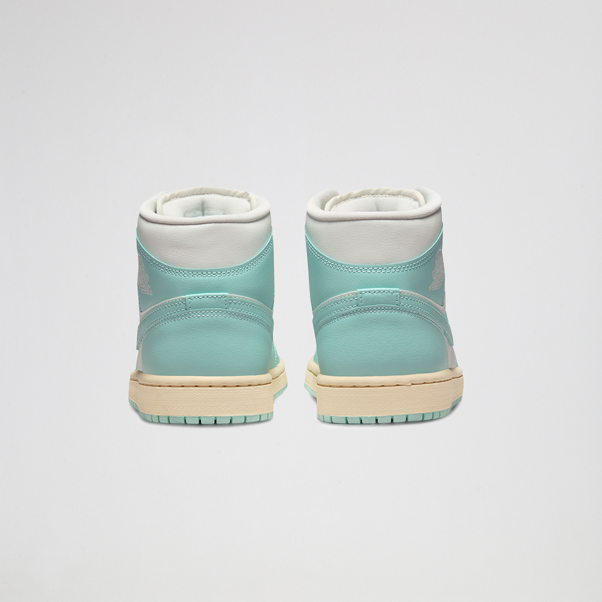 Zapatillas Jordan Air 1 Mid Mujer,  image number null