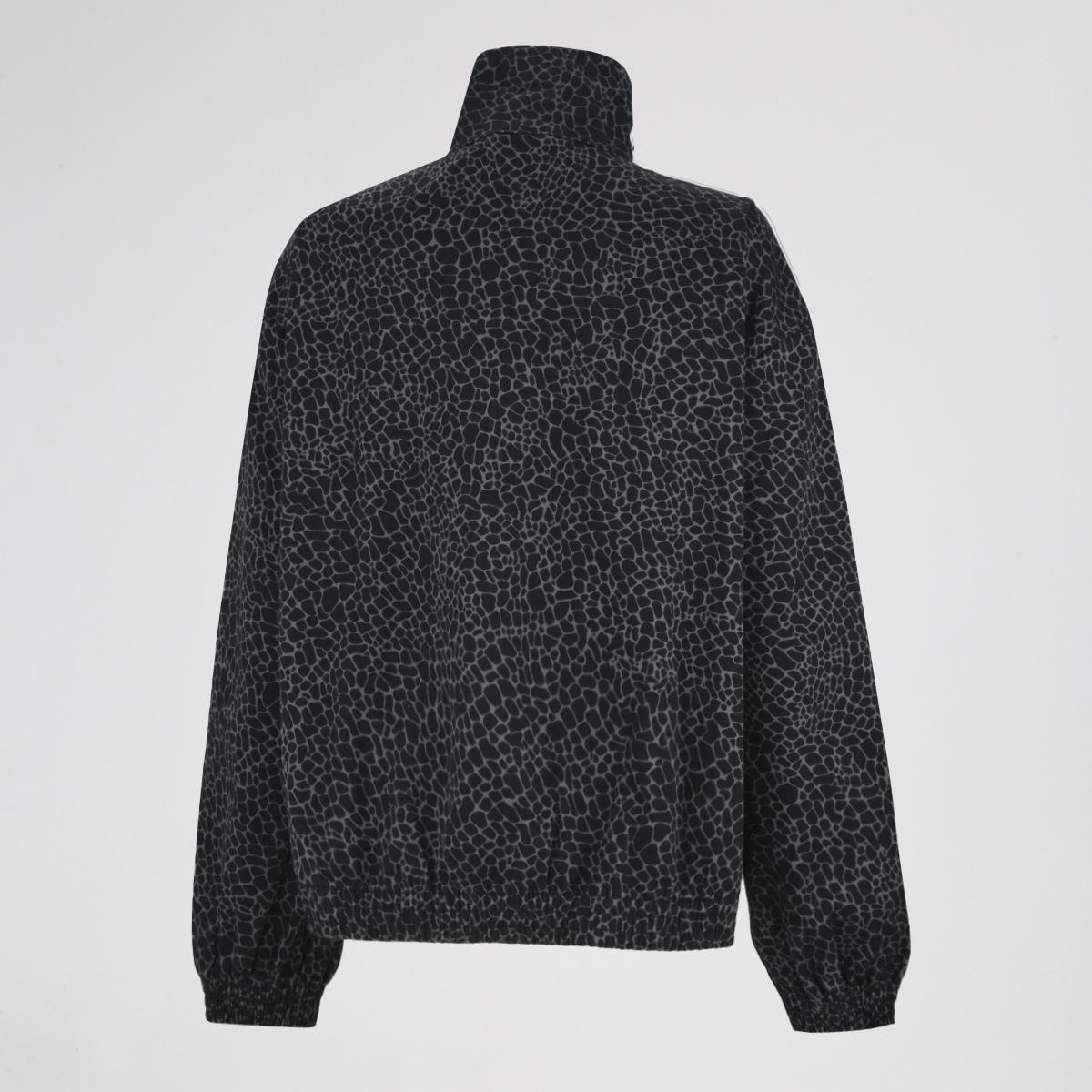 Buzo con  Cierre adidas Firebird Oversized AOP Denim Mujer,  image number null